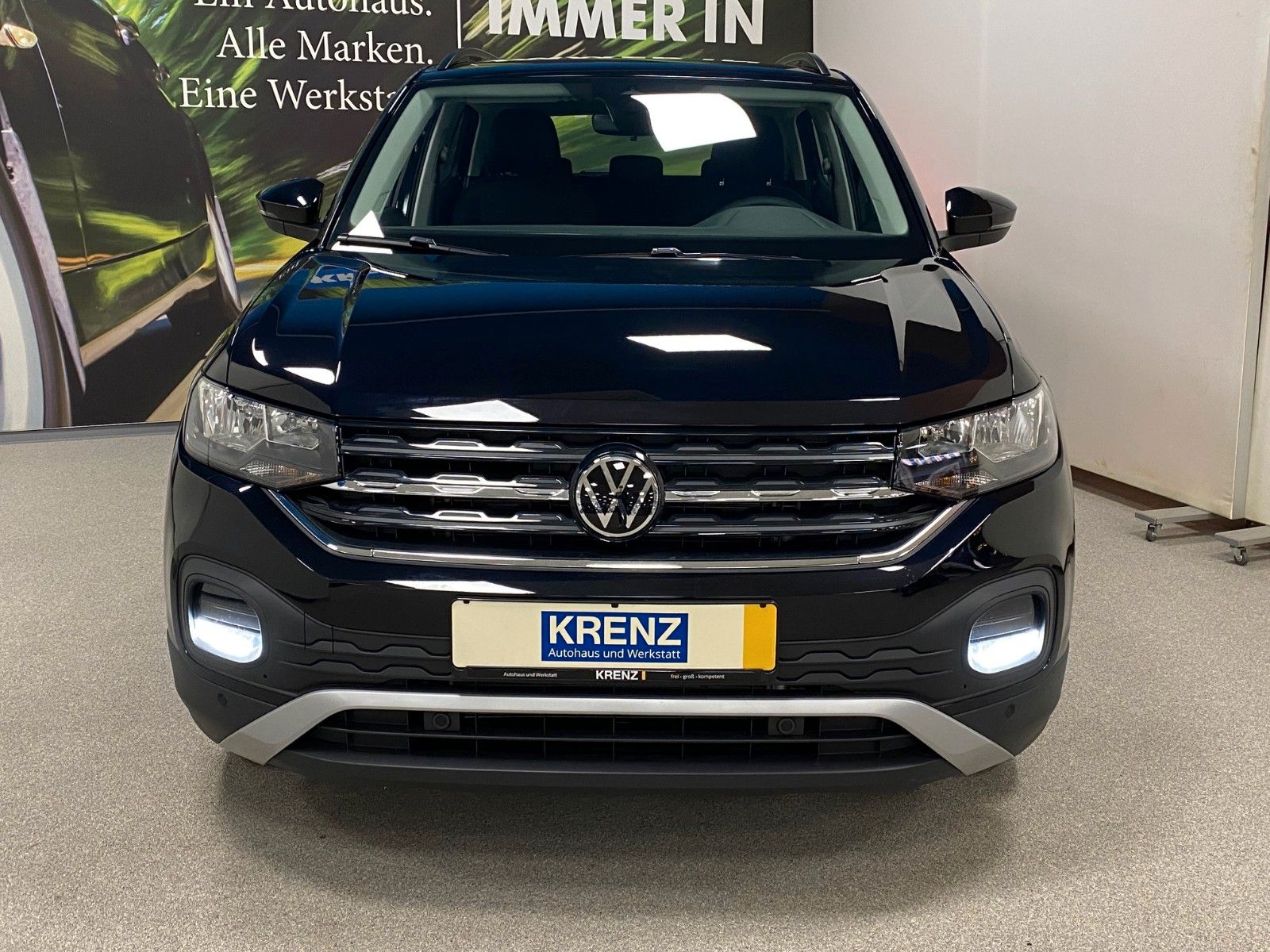 Fahrzeugabbildung Volkswagen T-Cross 1.0 TSI LIFE+ALLWETTER++SITZHEIZUNG+PDC+