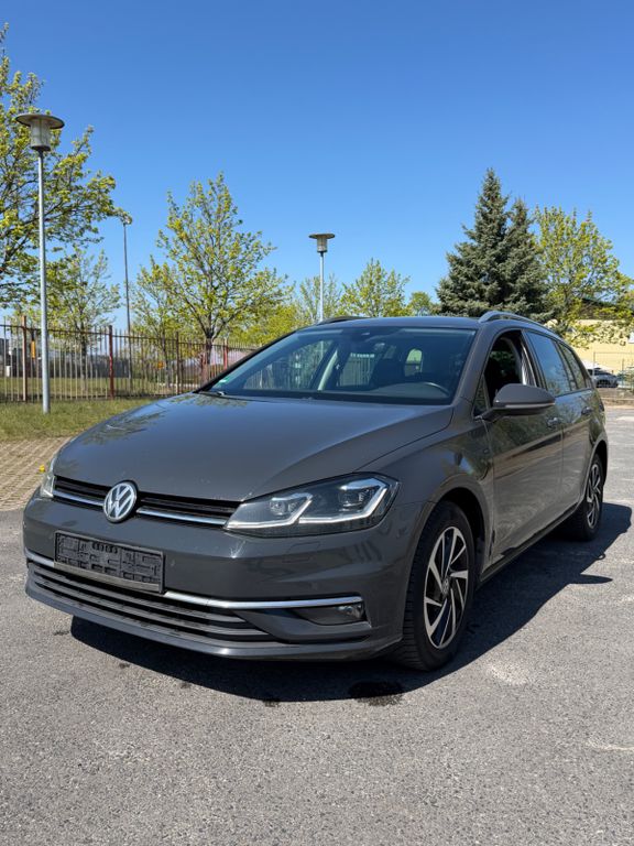 Image of Volkswagen Golf