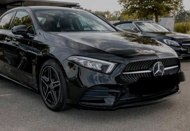 MERCEDES-BENZ Mercedes AMG 180 Line  Sport sitze Schwarz...
