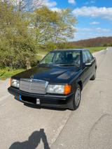 Mercedes-Benz Mercedes Benz E190 2.0 Oldtimer - Mercedes-Benz 190 aus 1990: 190e