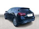 Mercedes-Benz GLA 180 Urban Automatik LED+NAVI+SHZ+2xPDC - Mercedes-Benz GLA 180 in Duisburg