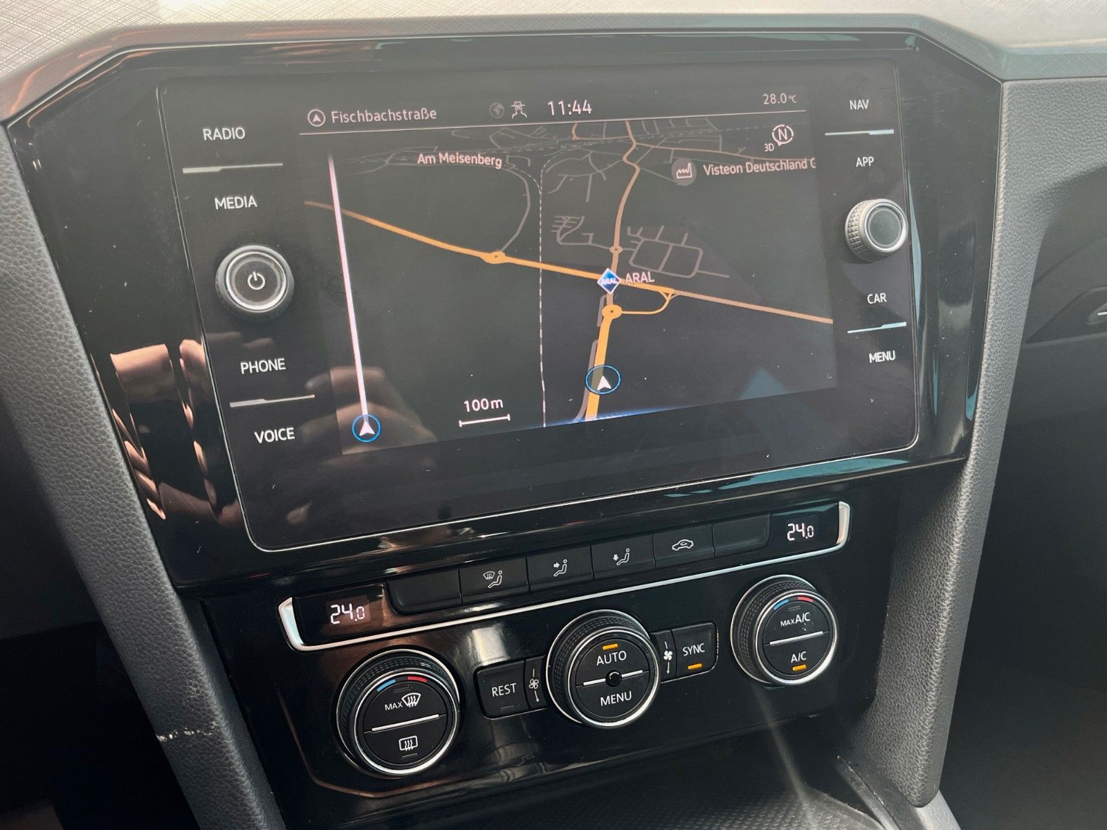 Fahrzeugabbildung Volkswagen Passat Variant 2.0 TDI Aut. Business Navi AHK AC