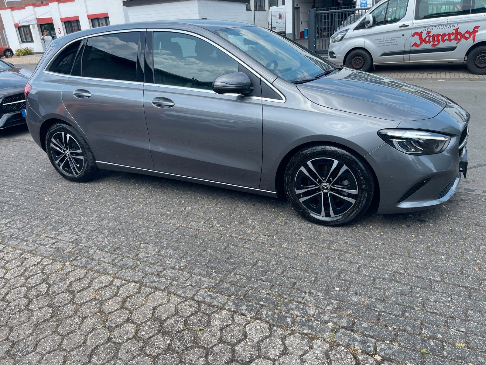Mercedes-Benz B 180 d Kamera Leder Navi LED PDC Alu foto 8