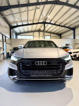 Audi Q8 50 TDI quattro tiptronic - - silberne Audi Q8
