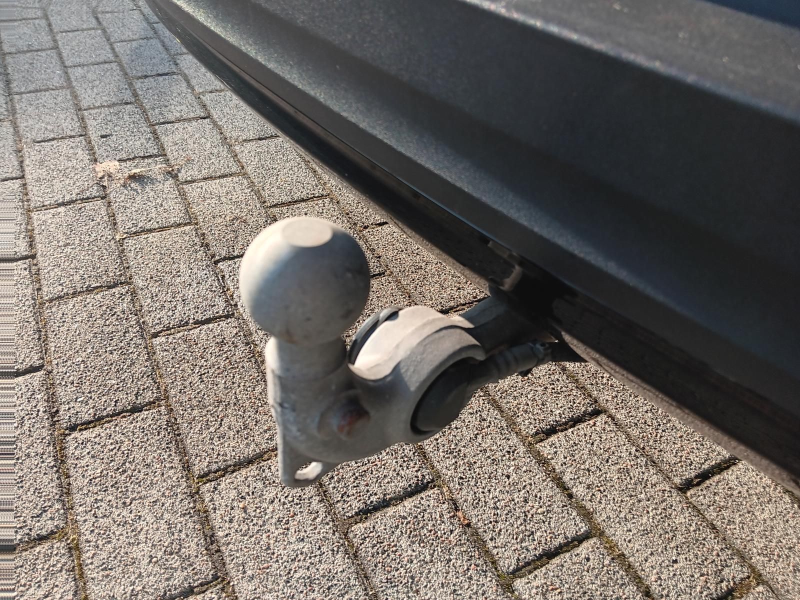 Fahrzeugabbildung Volvo XC40 T4 Recharge R-Design 'AHK ,360-Cam'