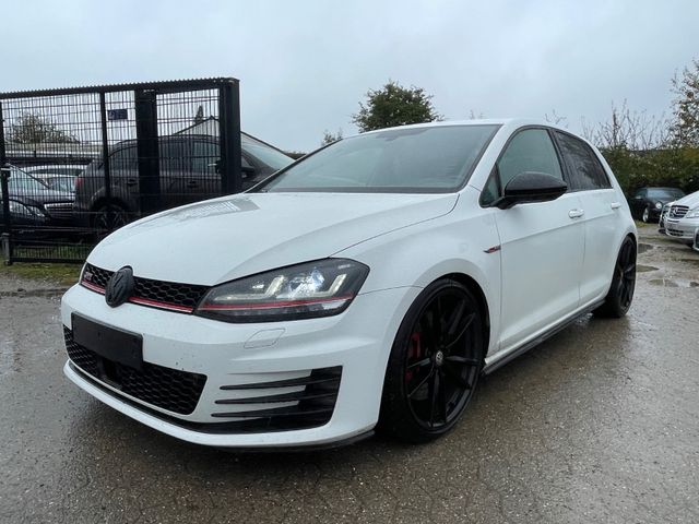 Volkswagen Golf 7 2.0 TSI GTI DSG