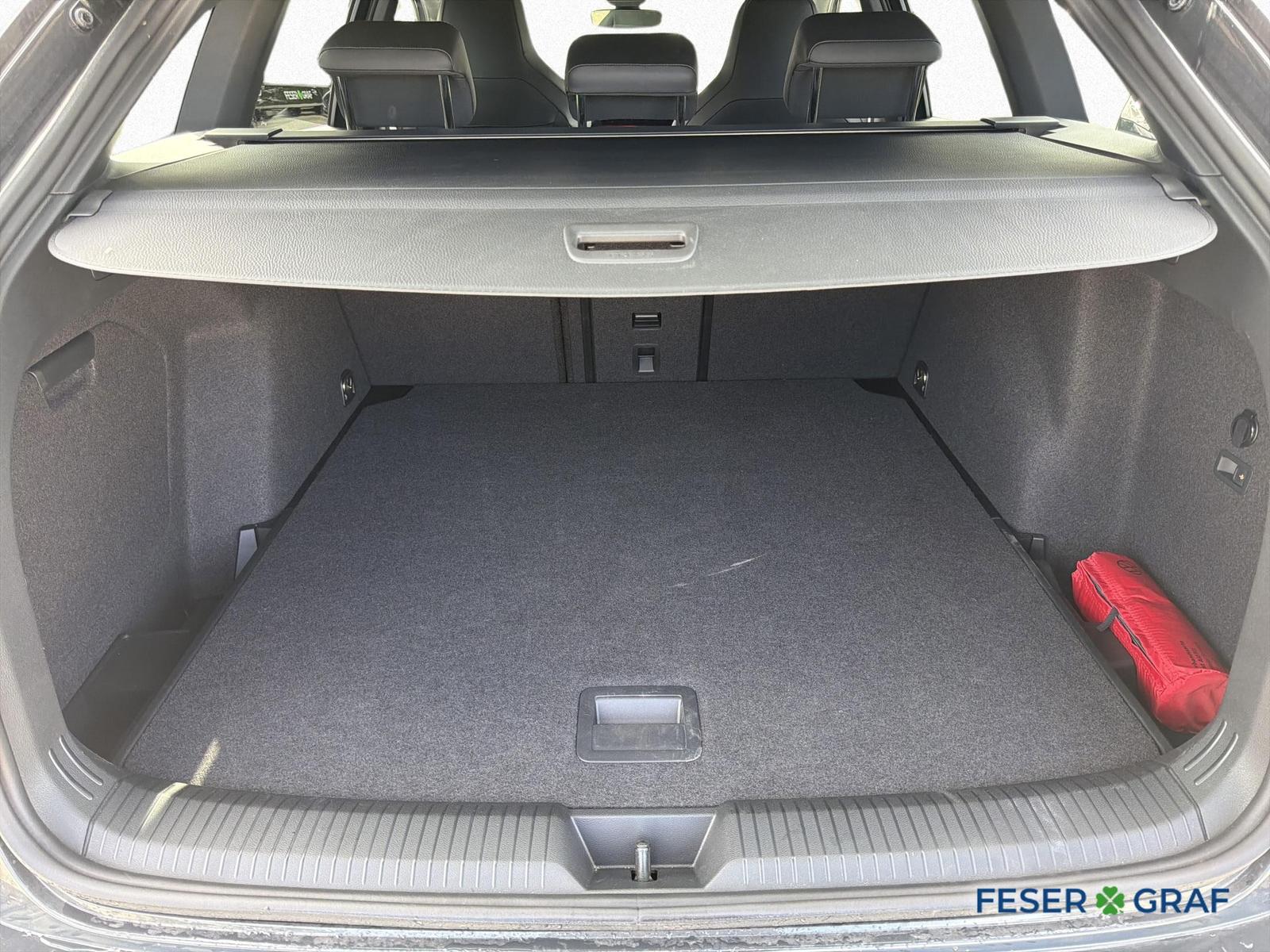 Volkswagen Golf VIII Variant R-Line 1,5 l eTSI DSG AHK LED, миниатюра 8