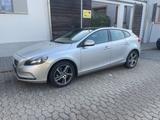 Volvo V40 D3, Top gepflegt, Kamera, Glasdach, Scheckh. - Volvo V40 von privat