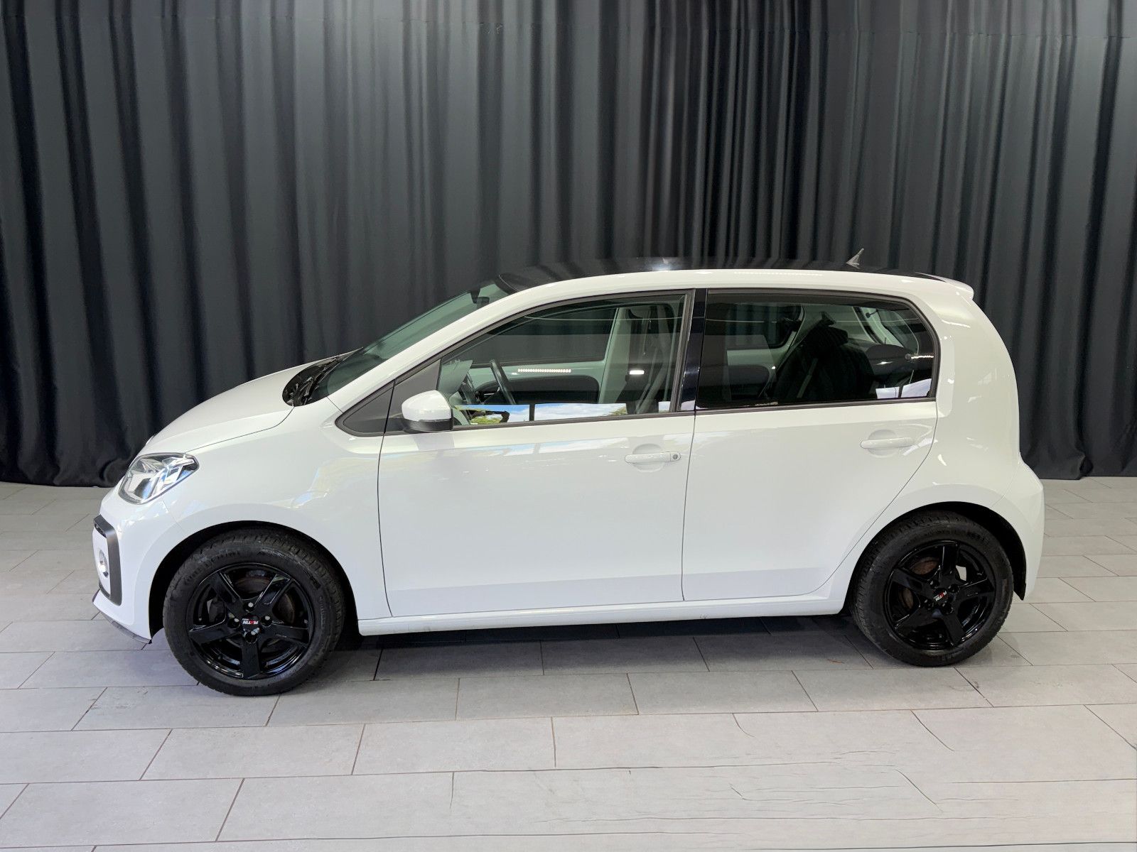 Fahrzeugabbildung Volkswagen up! high up! |KLIMA|PDC