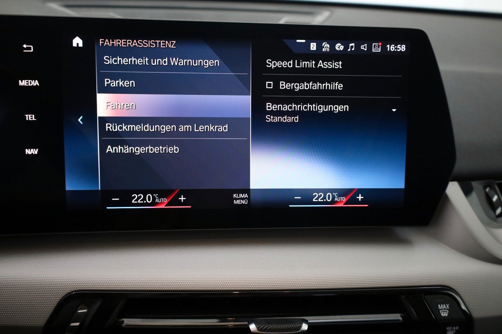 Fahrzeugabbildung BMW X1 25e xDrive Leder,Navi,LED,Kamera,ParkPak.,AHK