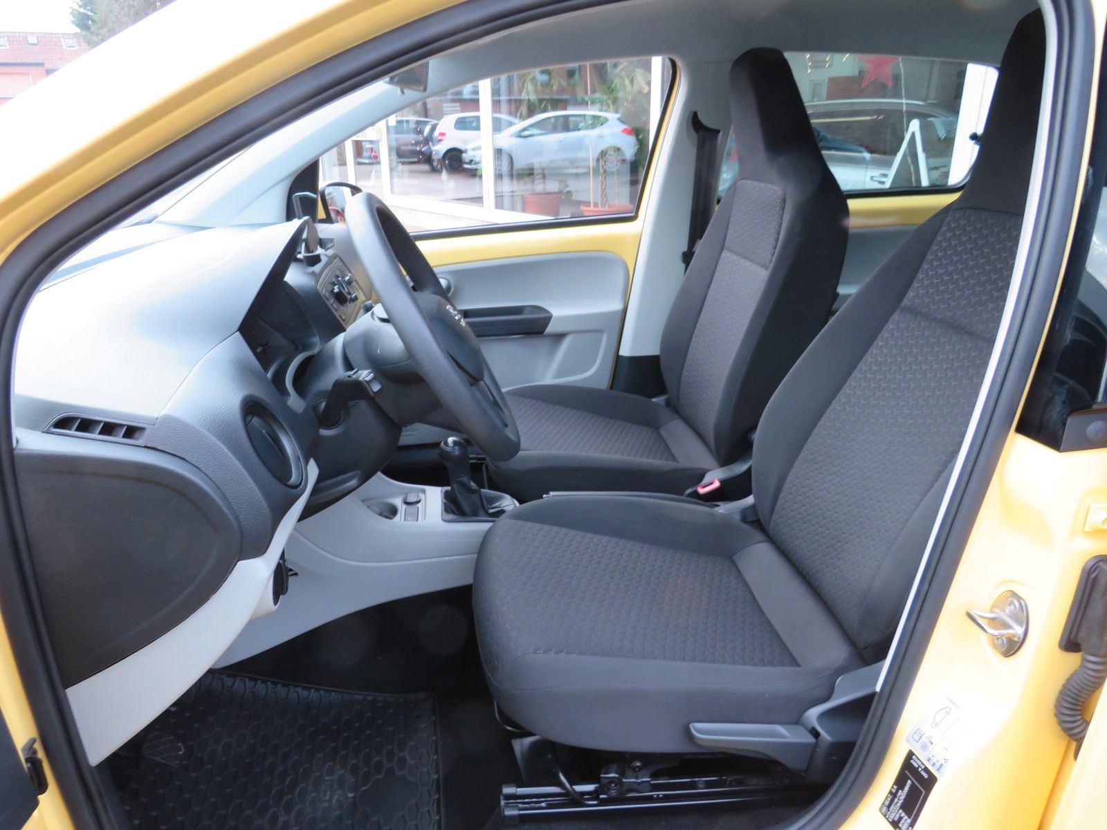 Fahrzeugabbildung SEAT Mii Style 4T SITZH MAPS&MORE PDC GRA