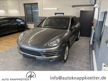 Porsche Cayenne - 1