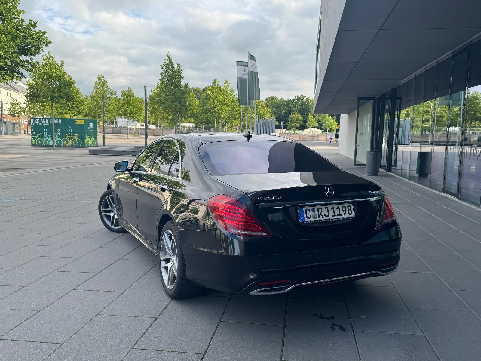 Mercedes-Benz S 350 BlueTec / d 4Matic Limousine PANO/NAVI