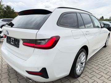 BMW 320 - 4