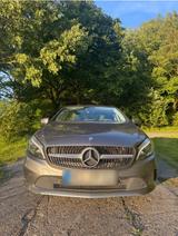Mercedes-Benz 200 - Mercedes-Benz 200: Kleinwagen