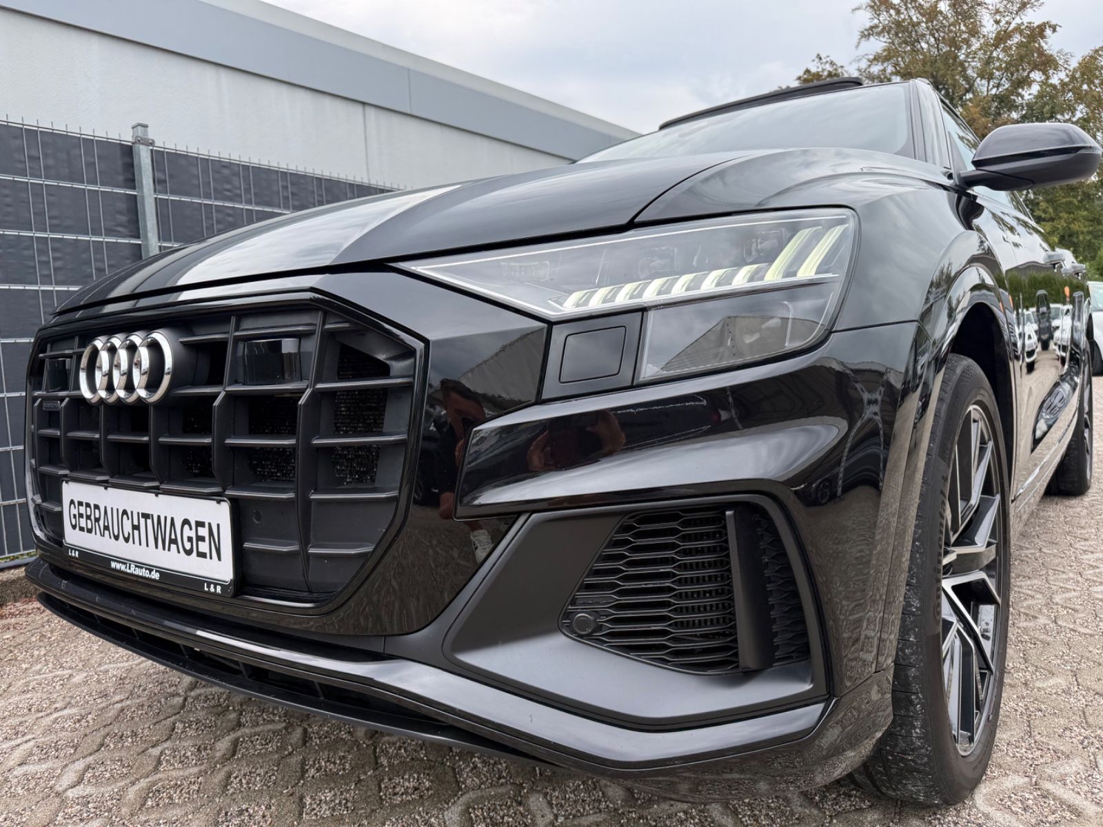 Audi Q8 50 TDI quattro Led Navi Leder 1-Hand Ahk foto 2