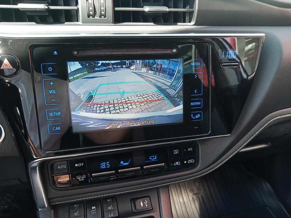 Toyota Auris Touring Sports