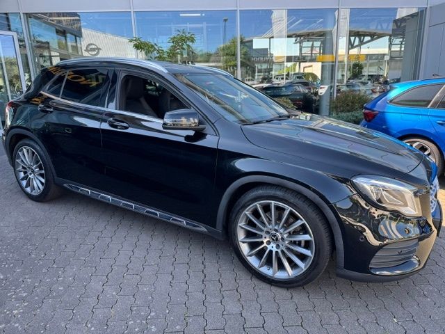 Fahrzeugabbildung Mercedes-Benz GLA 250 4Matic AMG PANO KAM LED NAVI