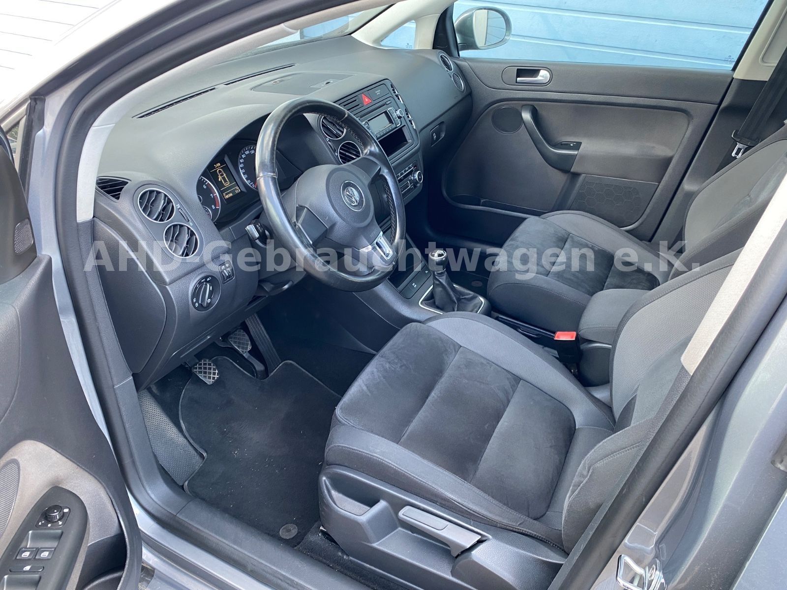 Fahrzeugabbildung Volkswagen Golf Plus VI Highline 1.4 TSI