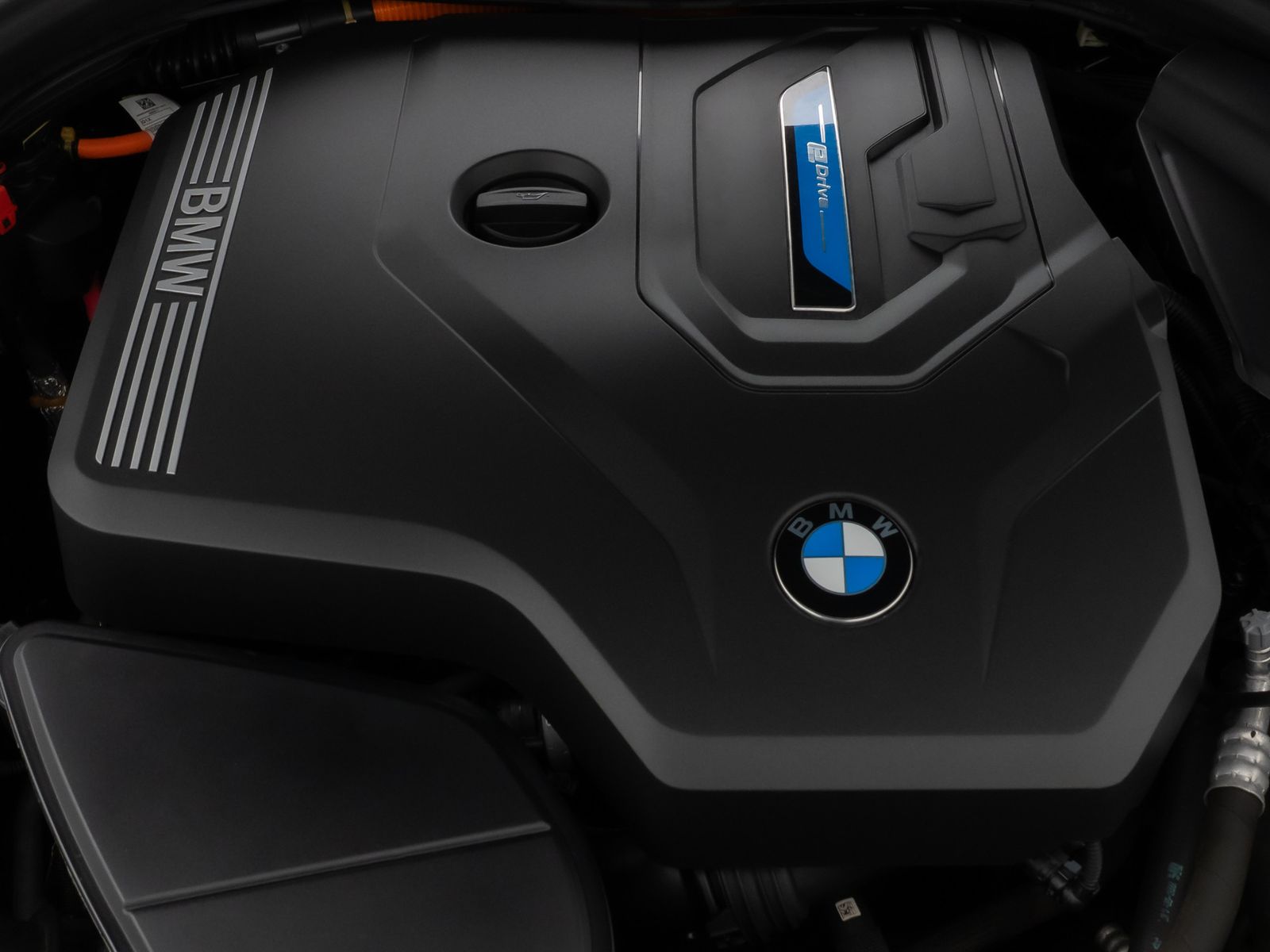 Fahrzeugabbildung BMW 530e M Sport Kamera Laser HUD DAB HiFi Komfort