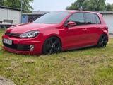 Volkswagen Golf 2.0 TSI DSG GTI Adidas Edition  - Volkswagen Golf: GTI Adidas
