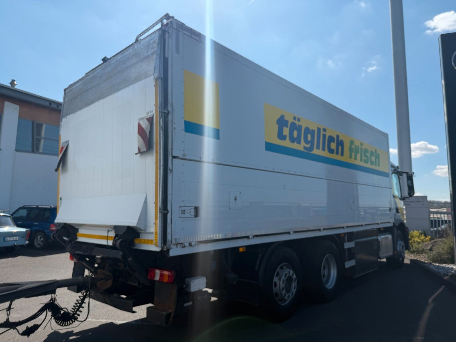 Fahrzeugabbildung Mercedes-Benz Antos 2543 L Schwenkwand LBW BÄR 2.500kg AHK
