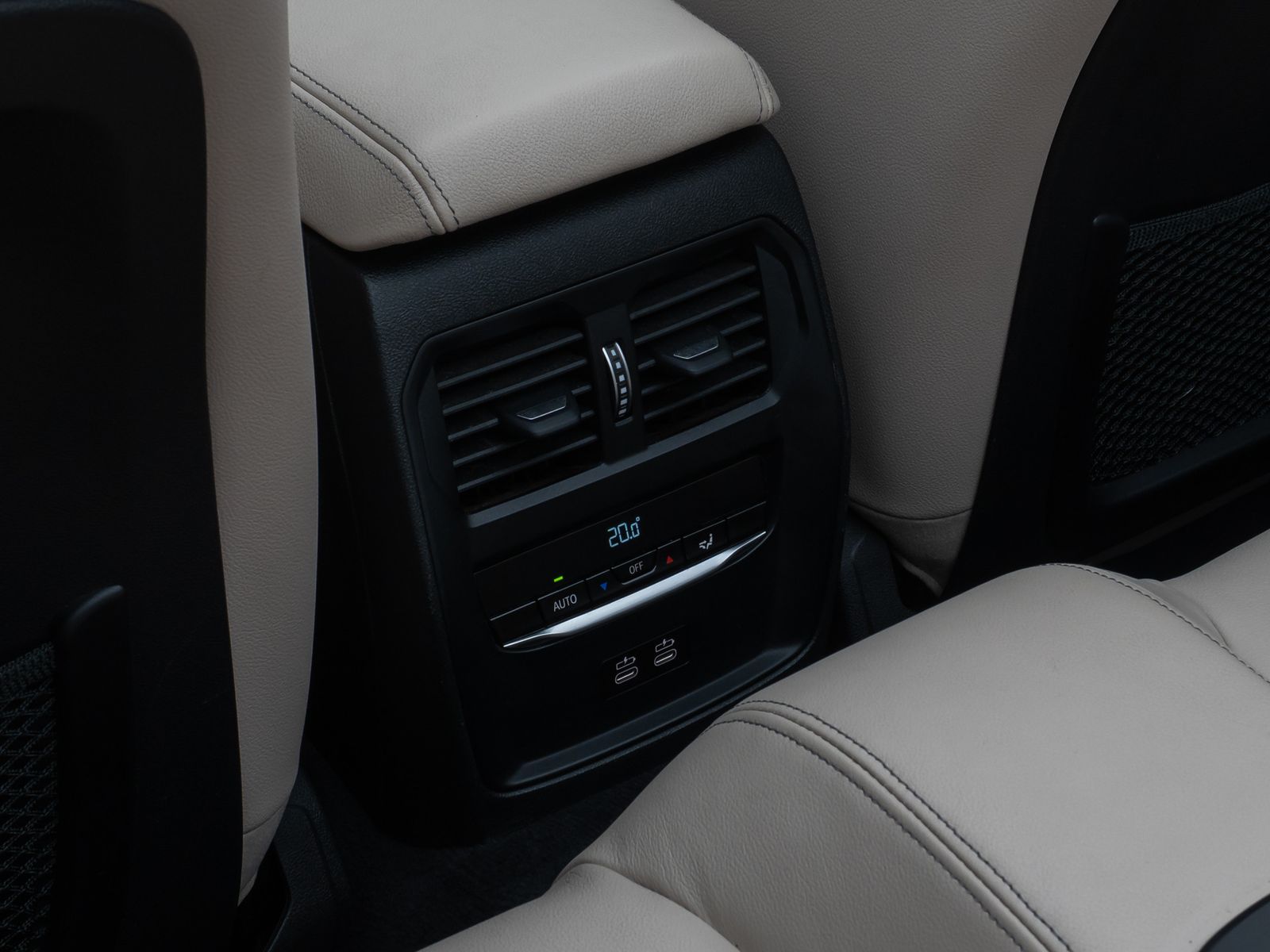 Fahrzeugabbildung BMW 430i Cabrio M Sport Kamera DAB HiFi Komfort Alar