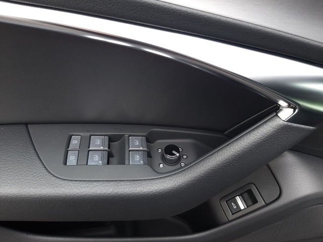 Fahrzeugabbildung Audi A6 Avant S line 50TDI quattro AHK HeadUp Matrix