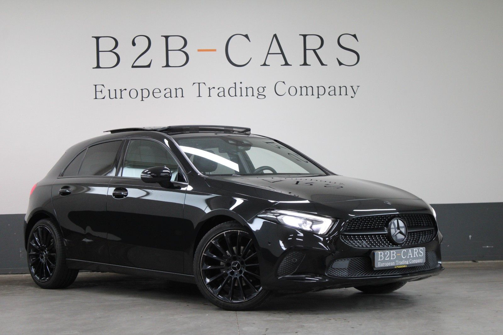 Mercedes-Benz A 180 Automatik | Panorama | Head-up | LED