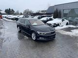 Volkswagen Passat 2.0 TDI DSG Highline BMT Variant - Volkswagen Passat: Unfallwagen