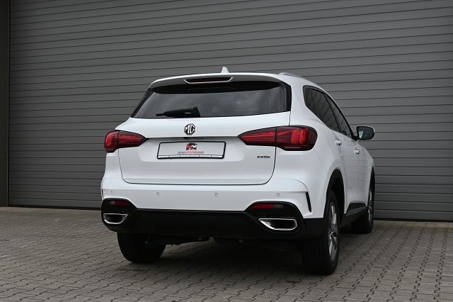 MG HS