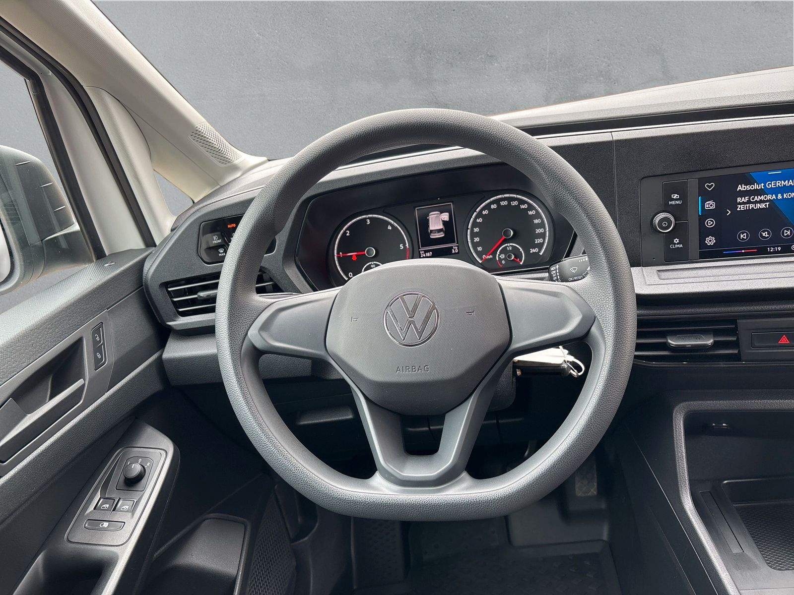 Fahrzeugabbildung Volkswagen Caddy Cargo 2.0 TDI PDC vo. + hi.