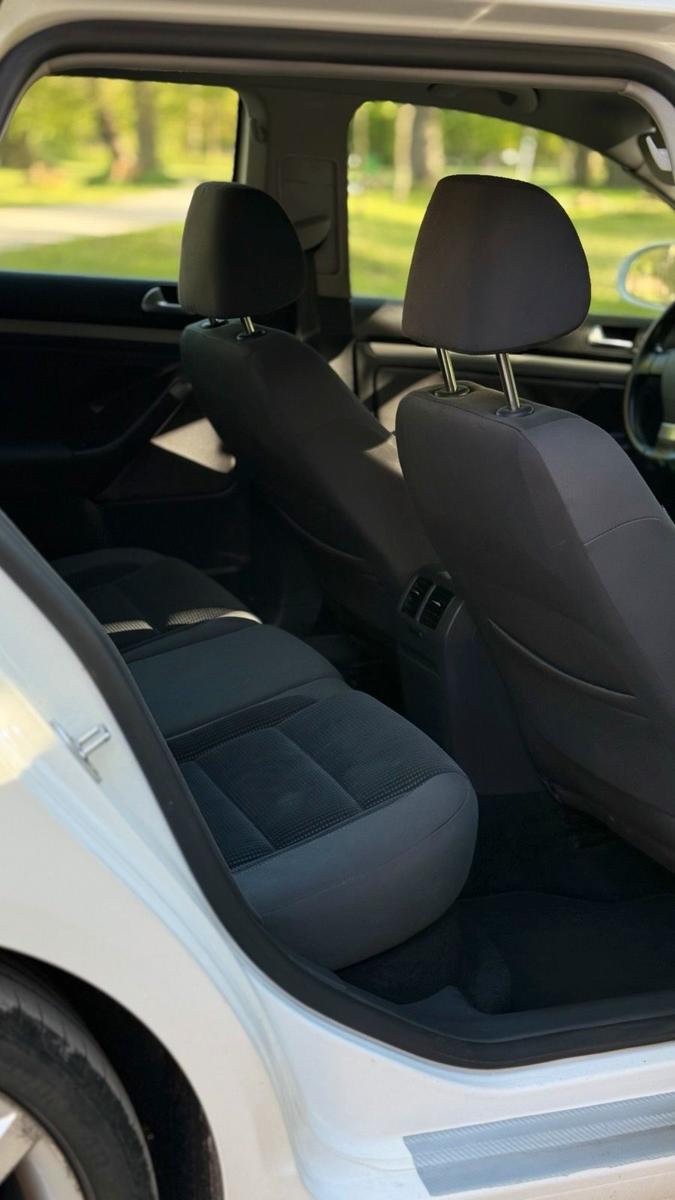 Volkswagen Golf 2009 — photo 11