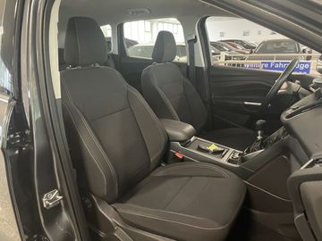 Ford Kuga - 8