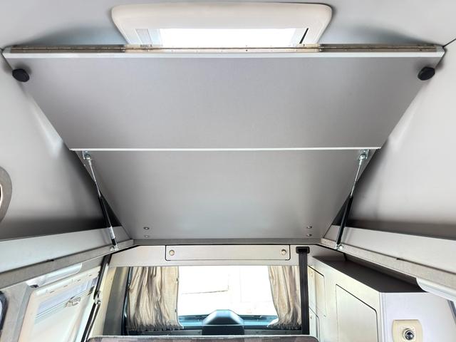 VOLKSWAGEN T5 CALIFORNIA 2.5 TDI 131ch - CAMPING-CAR FISCHER - TOIT HAUT - CHAUFFAGE TRUMA - ATTELAGE