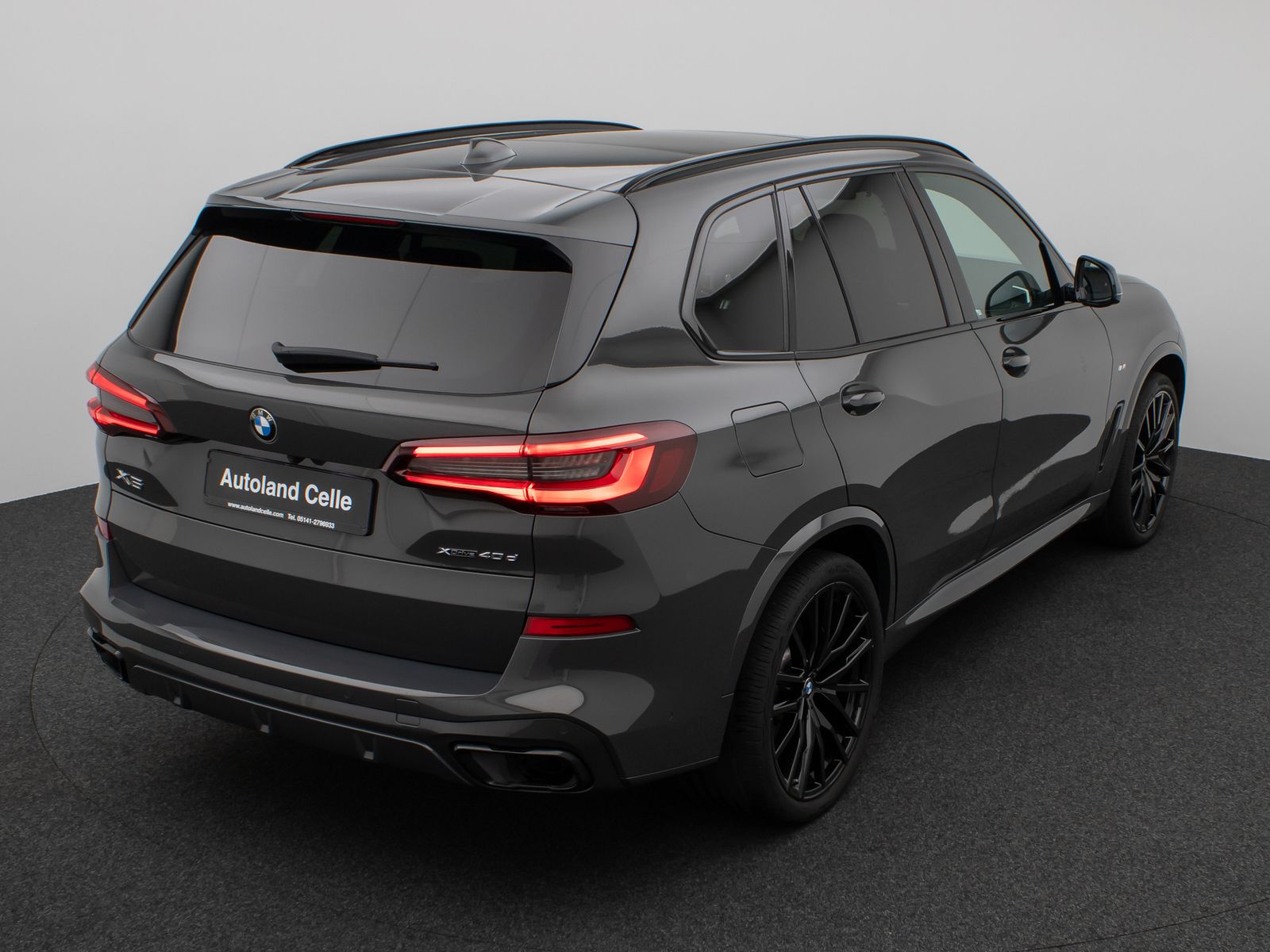 Fahrzeugabbildung BMW X5 xD40d M Sport Panorama Kamera HUD DAB HiFi
