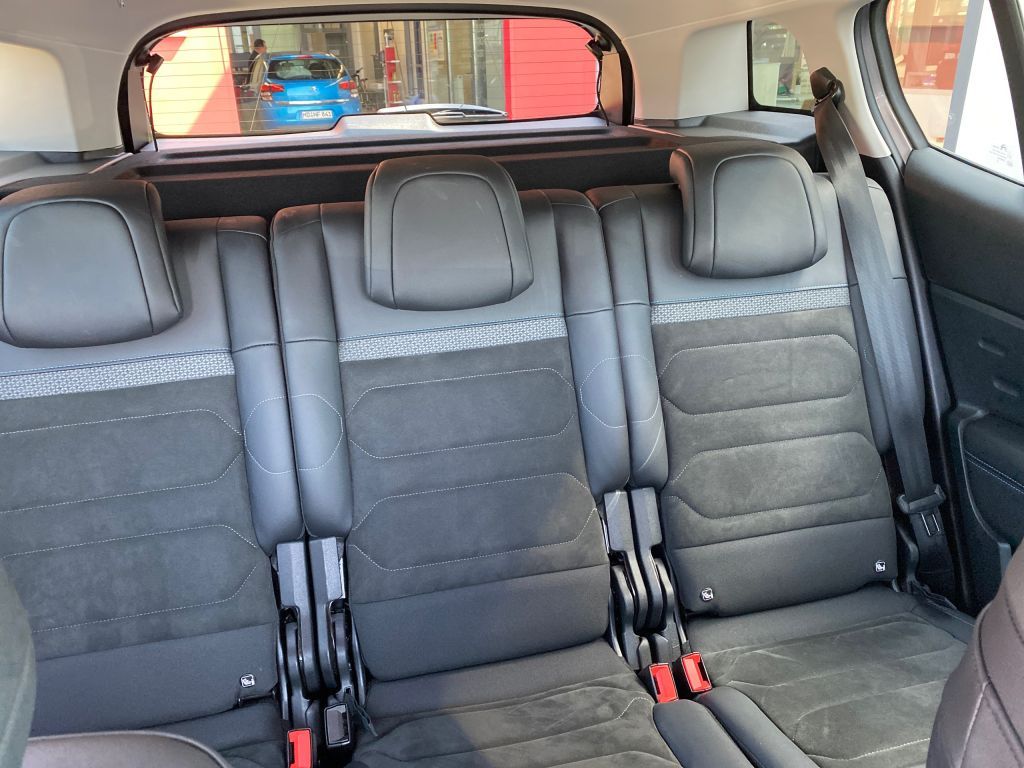 Fahrzeugabbildung Citroën C5 Aircross Pure Tech 130 S&S EAT8 MAX