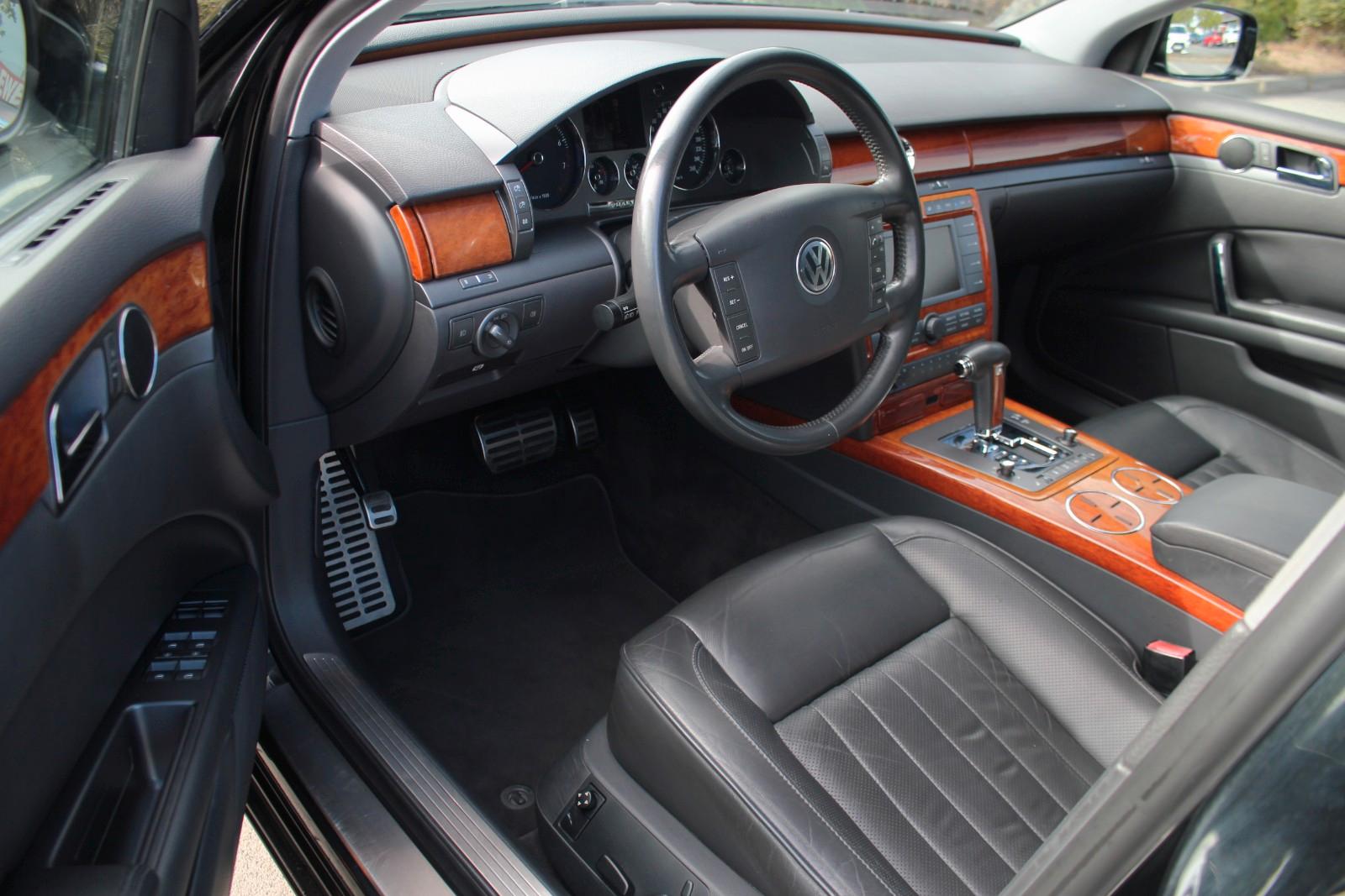 Volkswagen Phaeton V6 4Motion*NAVI*XENON*LEDER*PDC*4xSHZ*