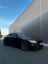 BMW M4 Coupé M4 - BMW M4: Coupe, Beheizbares Lenkrad