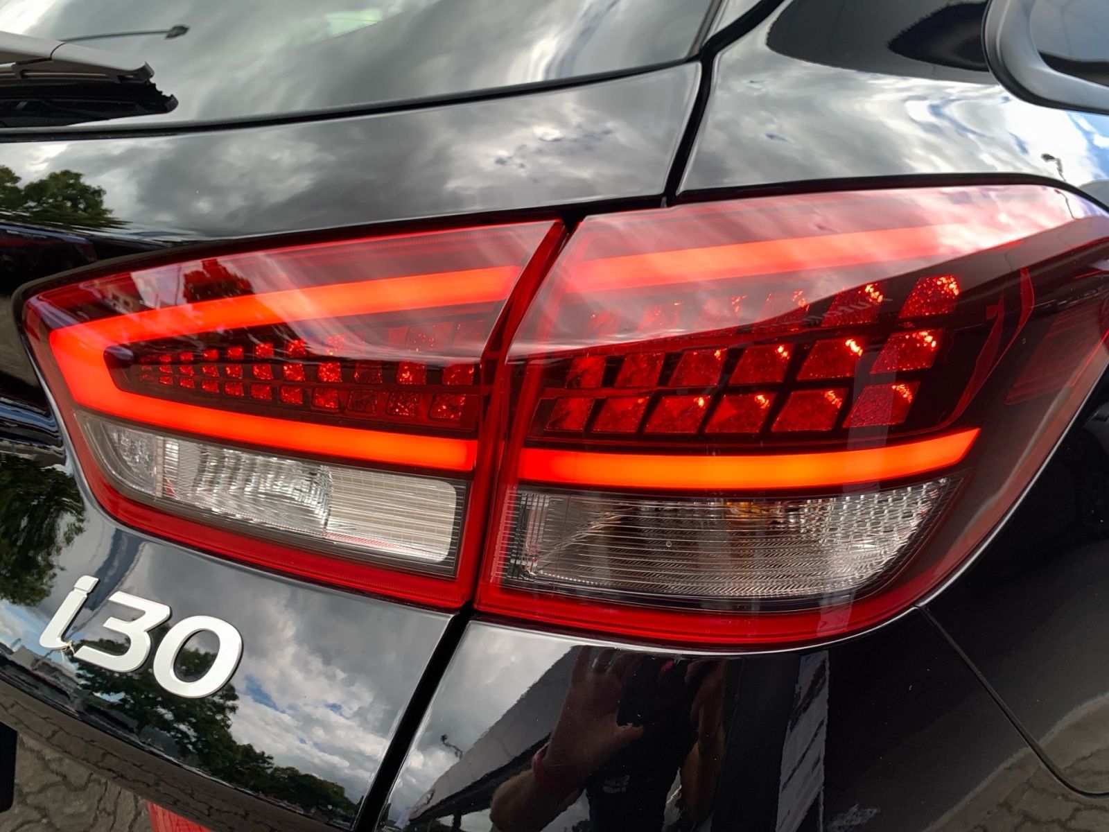 Fahrzeugabbildung Hyundai i30 Kombi 1.5 T-GDI 7-DCT N Line Mild-Hybrid Sit