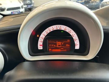 Smart ForFour Basis 52 kW *Klima*Radio*BT*Tempomat*
