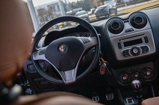 Fahrzeugabbildung Alfa Romeo MiTo 1.4 MultiAir Super Leder Sitzhzg 1. Hand