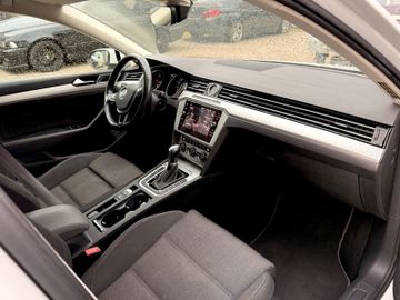 Volkswagen Passat Variant - 5