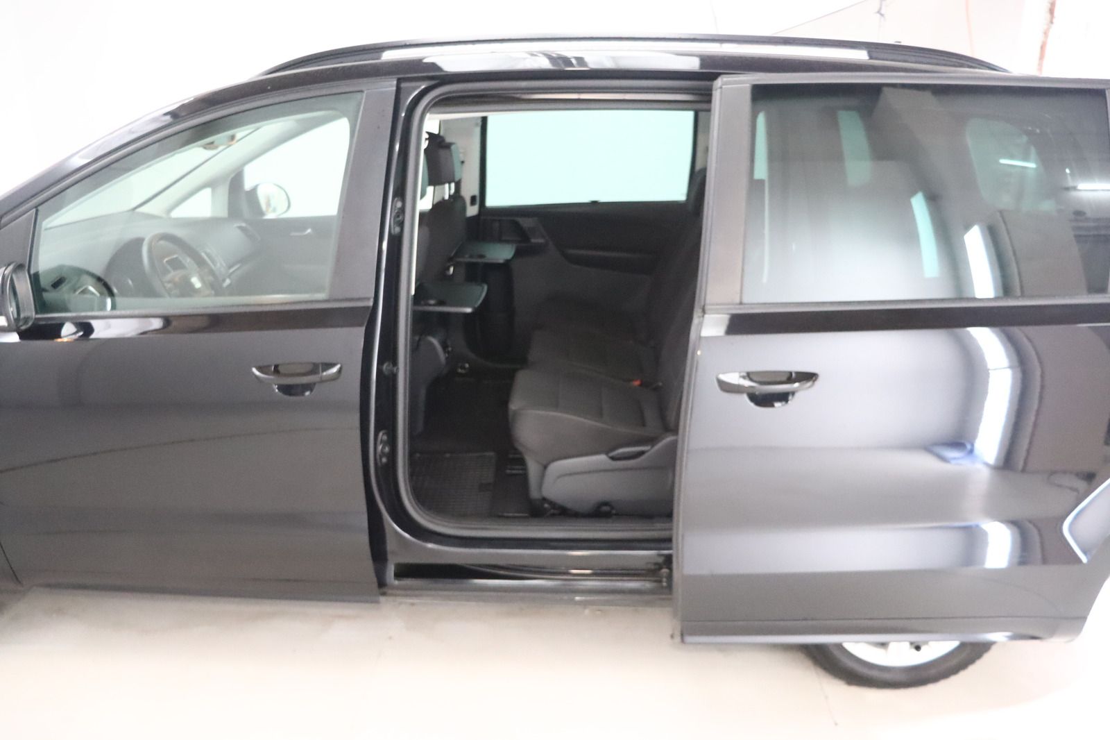 Fahrzeugabbildung SEAT Alhambra 2.0 TDI Stylance 7- Sitzer