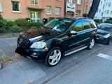 Mercedes-Benz MERCEDES-BENZ ML 350 CDI 4MATIC | Vollauss... - Mercedes-Benz ML 350 in Krefeld