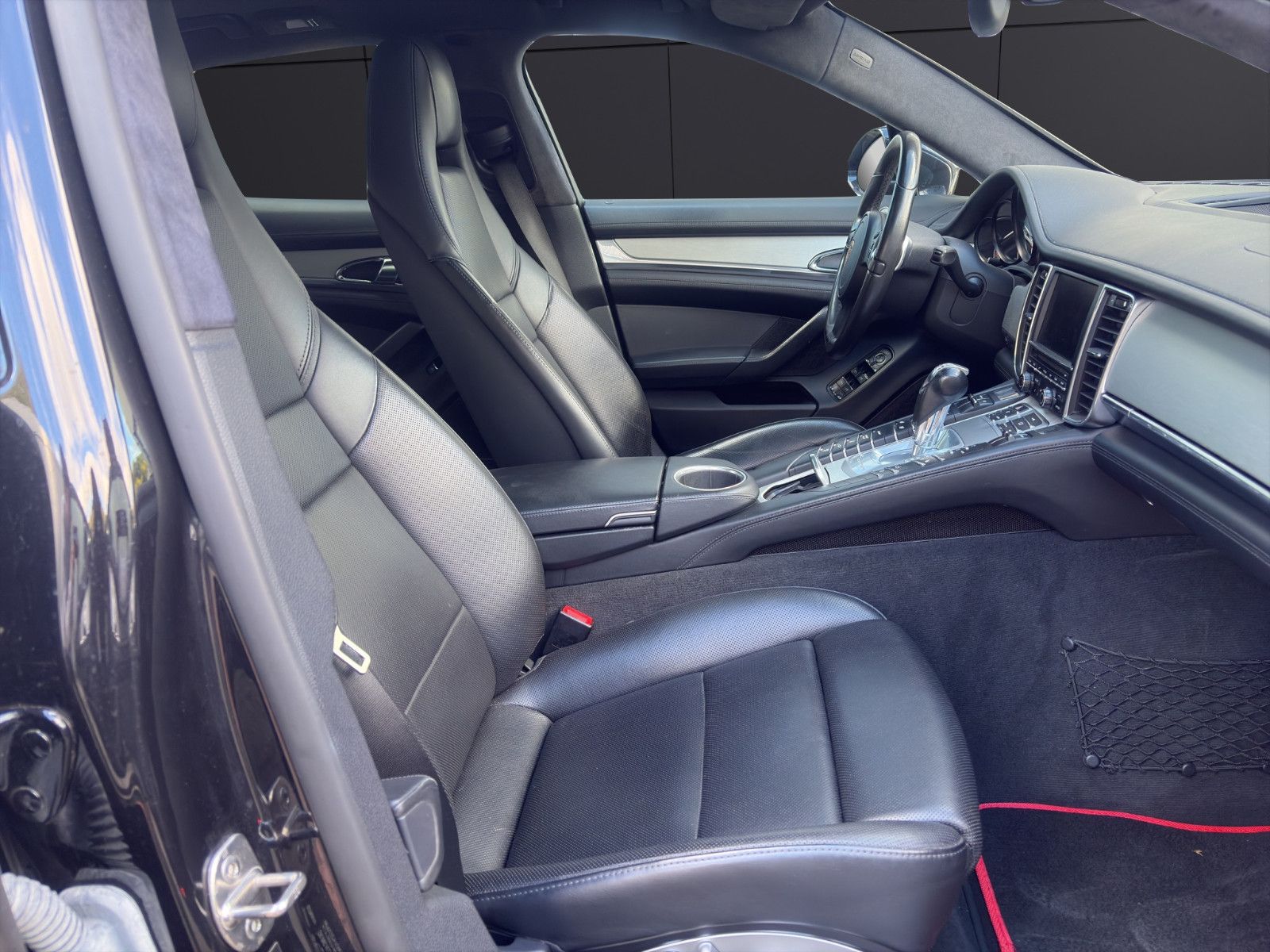 Fahrzeugabbildung Porsche Panamera Turbo/Sport-Chrono/Schiebedach/Memory