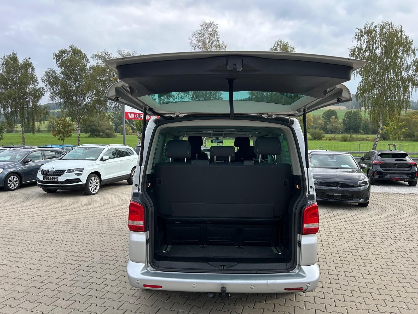 Fahrzeugabbildung Volkswagen T5 Multivan 2.0 TDI Match°Standheizung