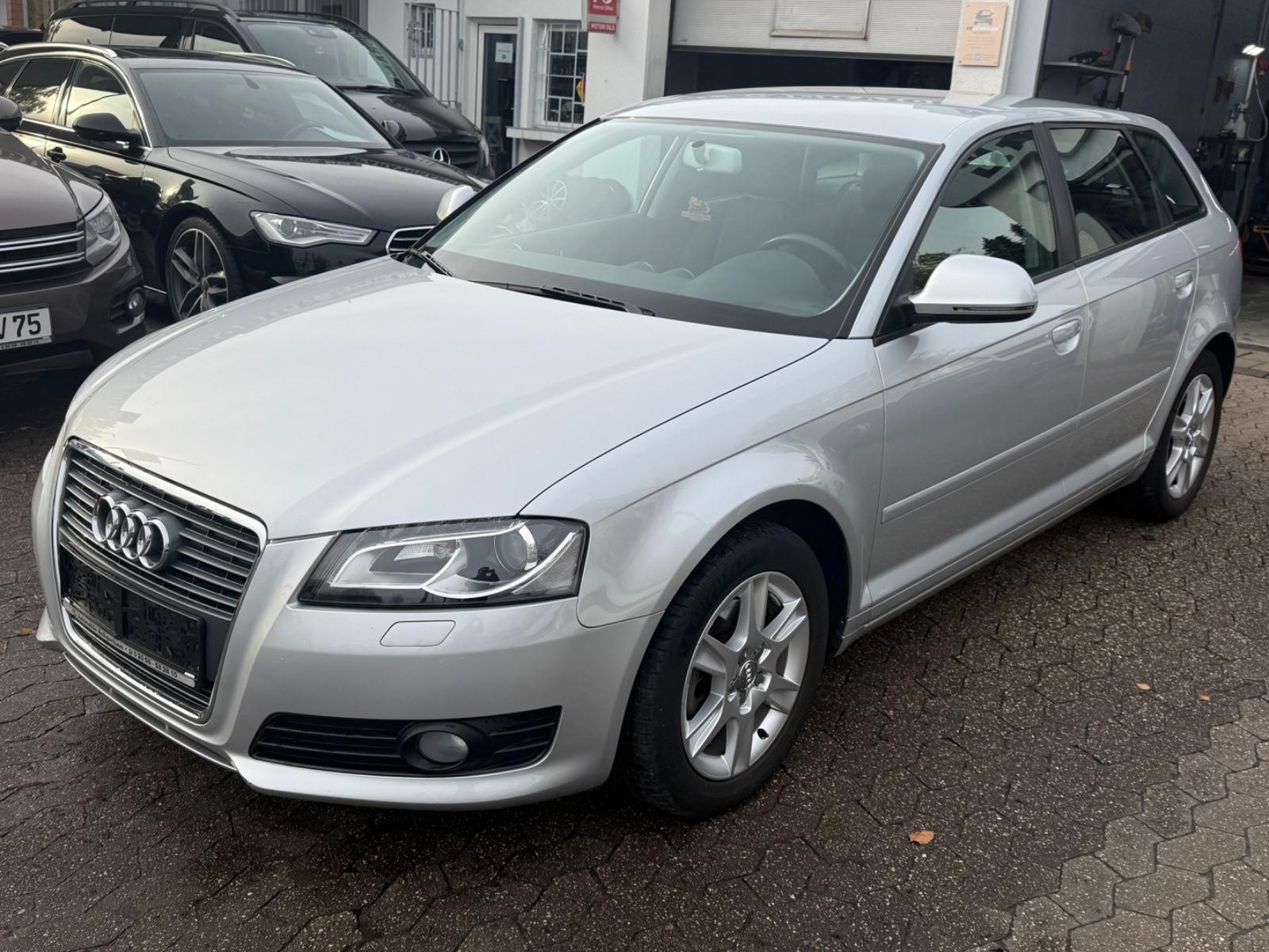 Audi A3 Sportback 1.4 Attraction*Erst 79000km*Xenon