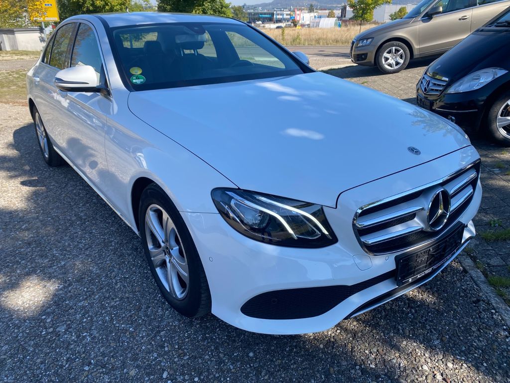 Image of Mercedes-Benz E 200