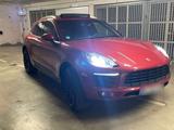 Porsche Macan S - Porsche Cayenne in Dortmund